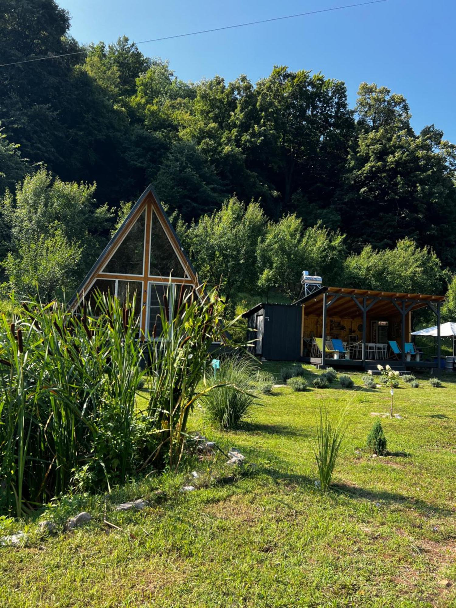 Cabane A-Frame Svinita 외부 사진